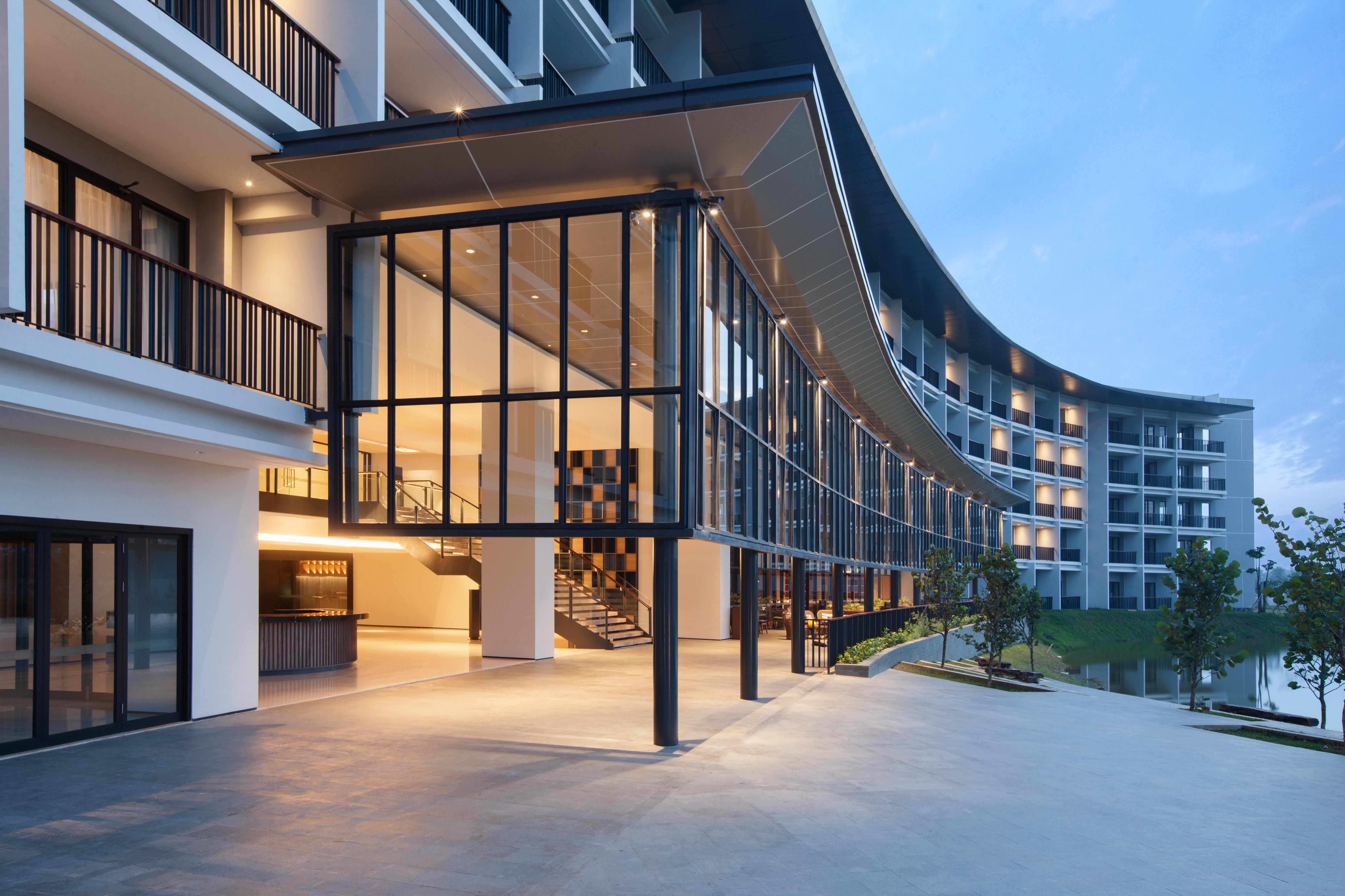 Hotel Santika Premiere Bandara Palembang Palimbão Exterior foto